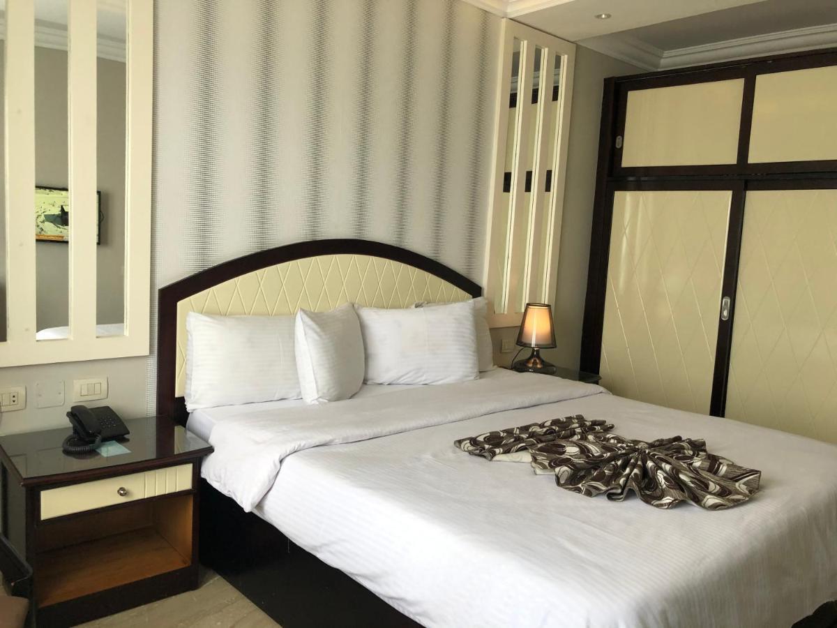 Fleet Club Mahrousa Alexandria Luaran gambar A bedroom in a hotel